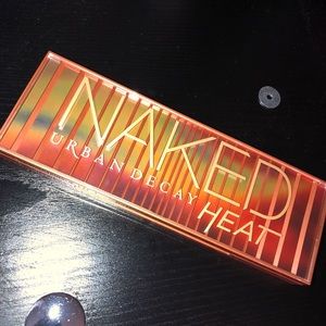 *SOLD* Urban Decay Naked Heat Eyeshadow Palette